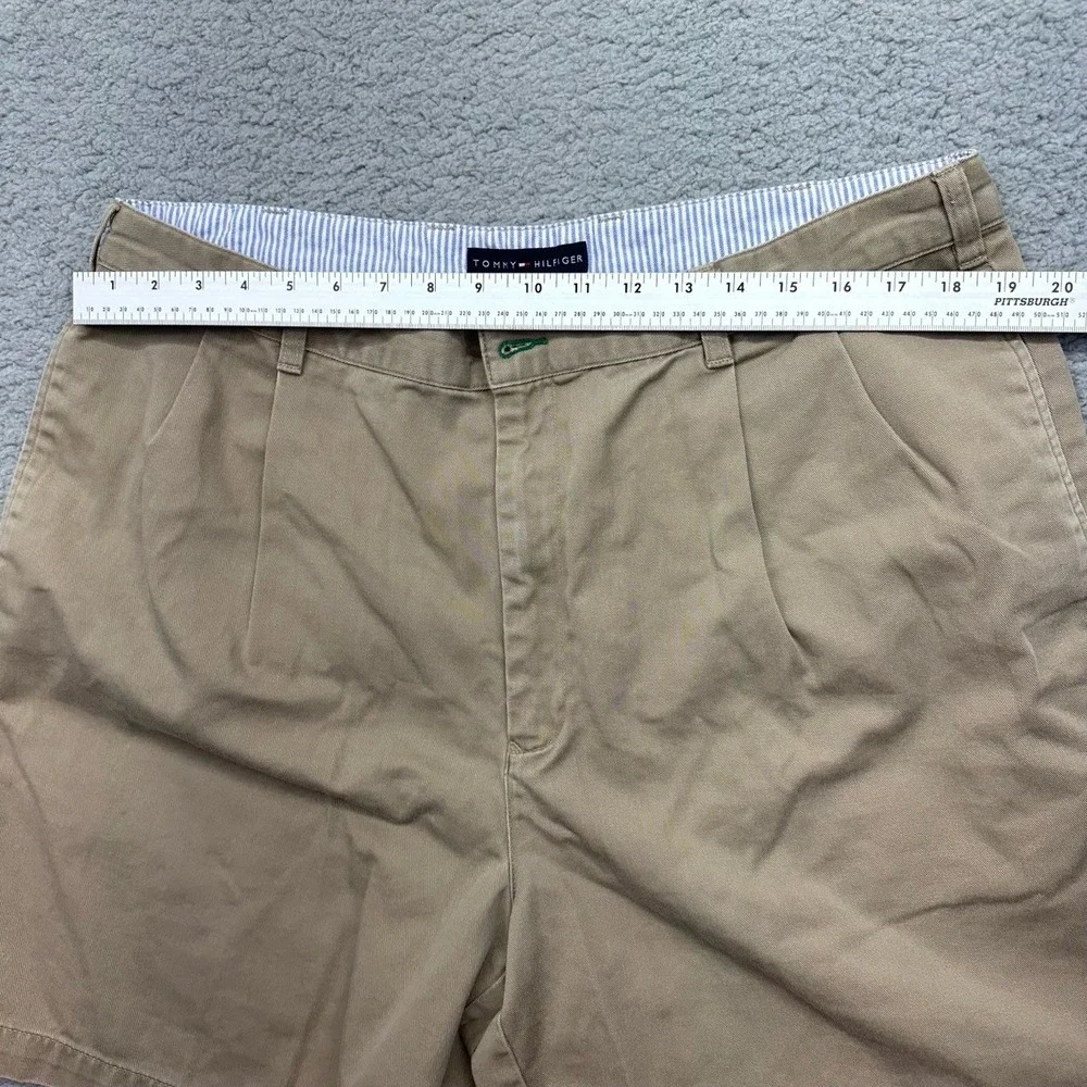 Tommy Hilfiger Vintage Mens Size 40 Style‎ 1636 Pleated Khaki Shorts